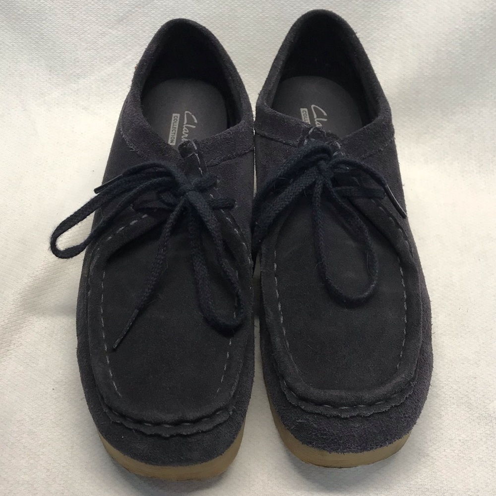 Clark’s blue suede size 7